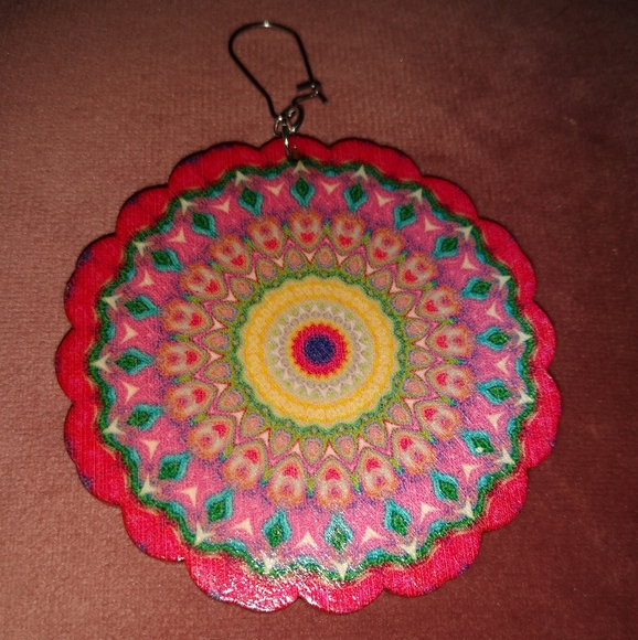 Wooden Flower Bohemian Round Wood Mandala Earrings Hot Pink Yellow New - Picture 4 of 9